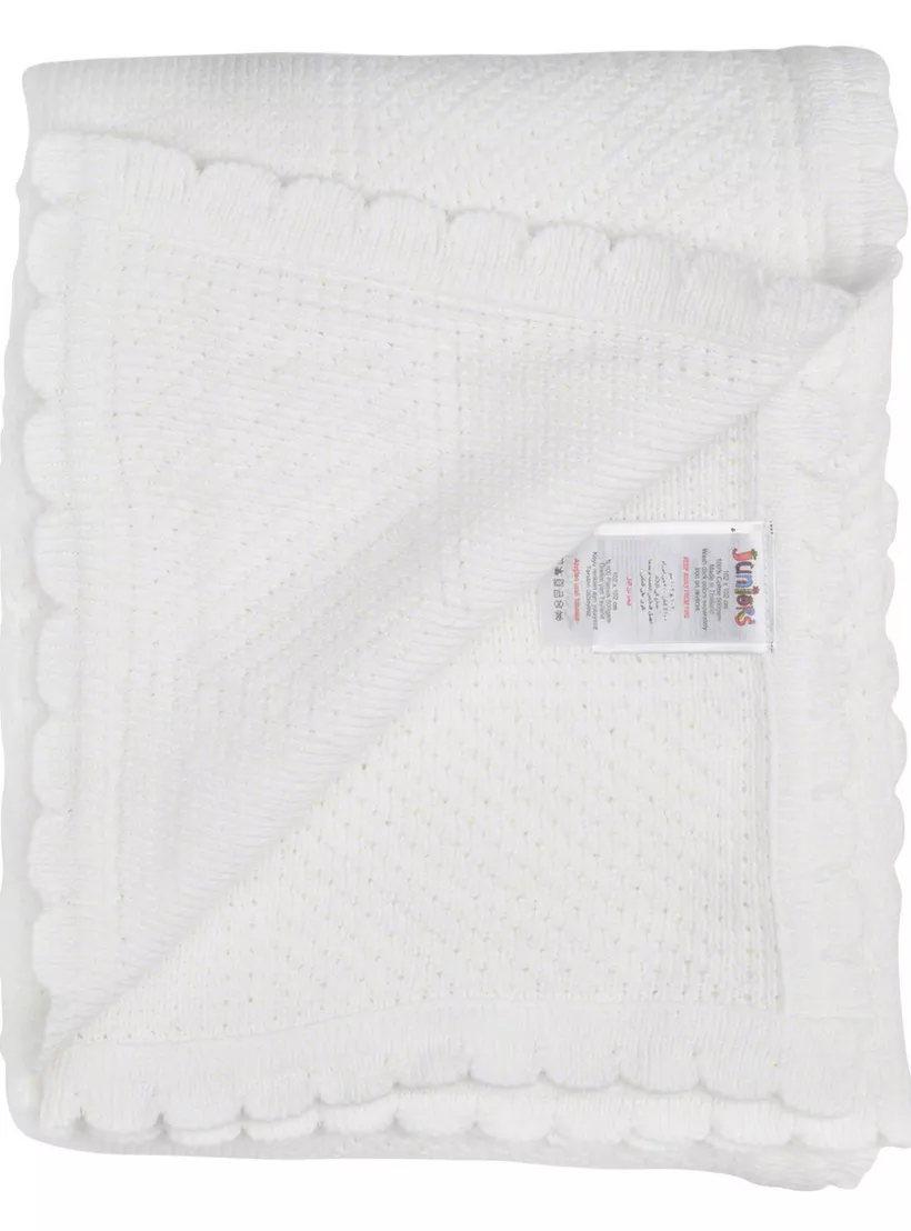 cellular-knitted-blanket-2