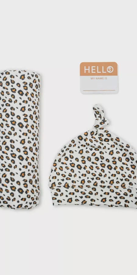 Lulujo Hello World Set, Bamboo Hat + Swaddle blanket, Cheetah