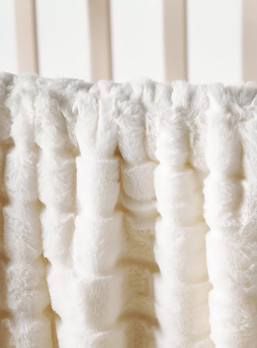 plush-blanket-2