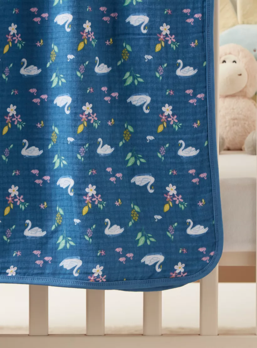 swan-house-blanket-3
