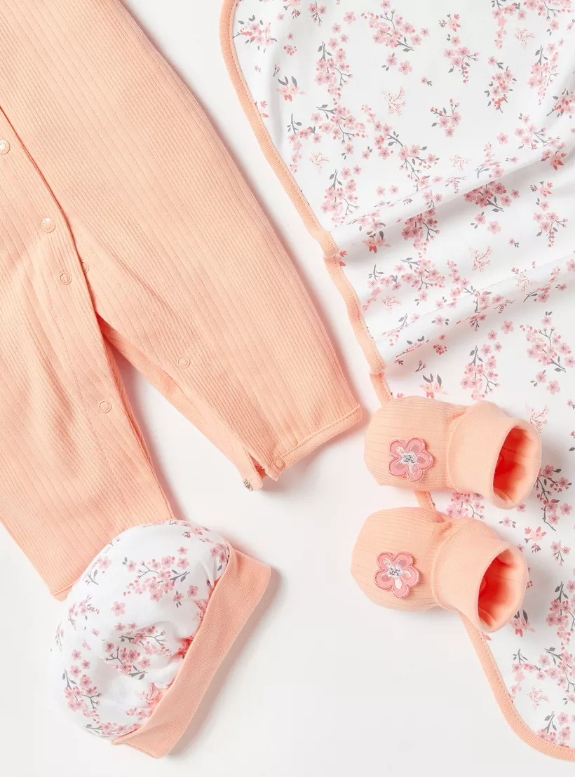 Assorted Clothing Set 5