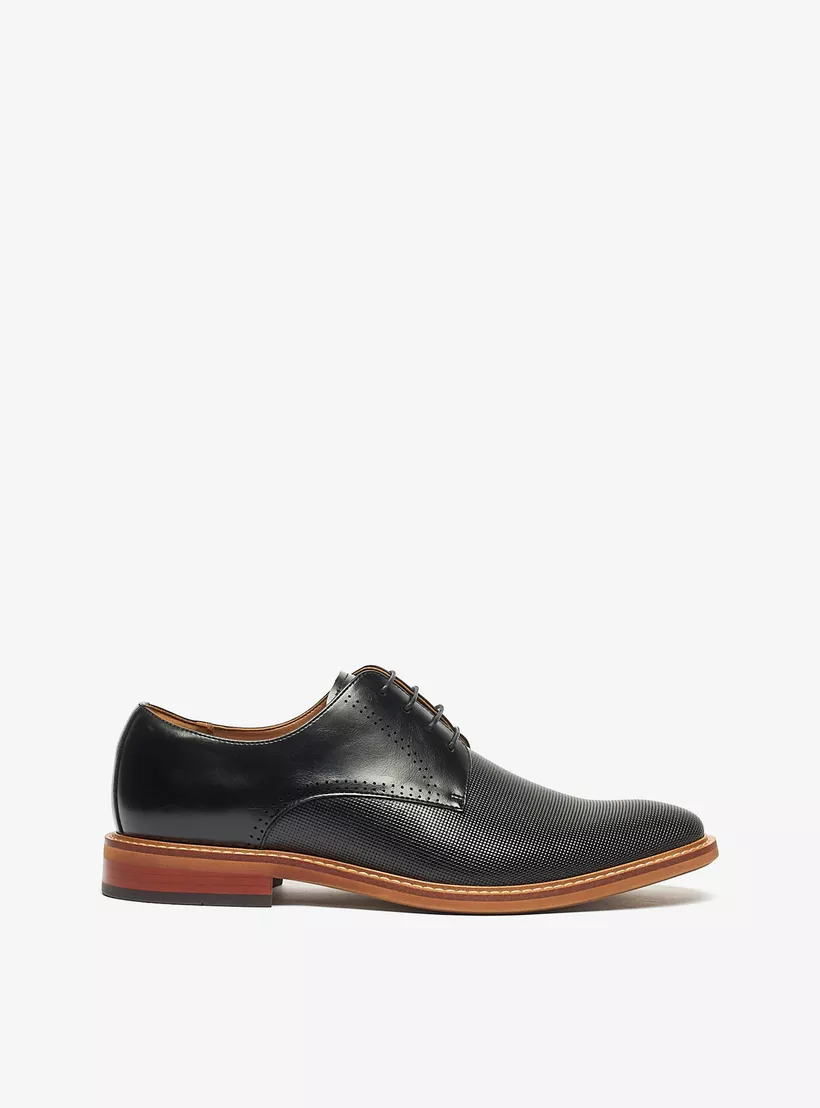 Duchini-Men's-Textured-Derby-Shoes-in-black-2