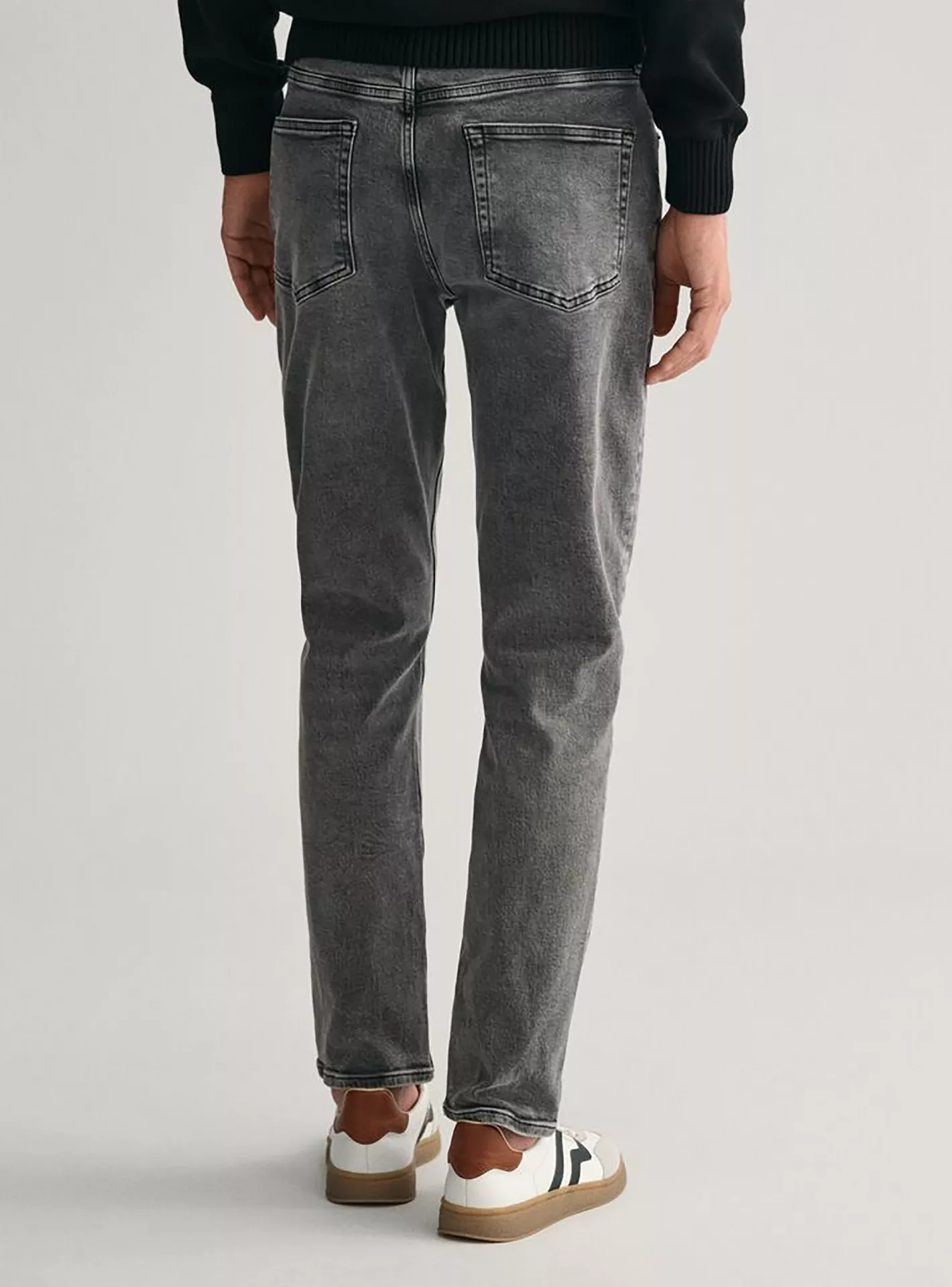 Gant-Slim-Fit-5-Pockets-Washed-grey -2