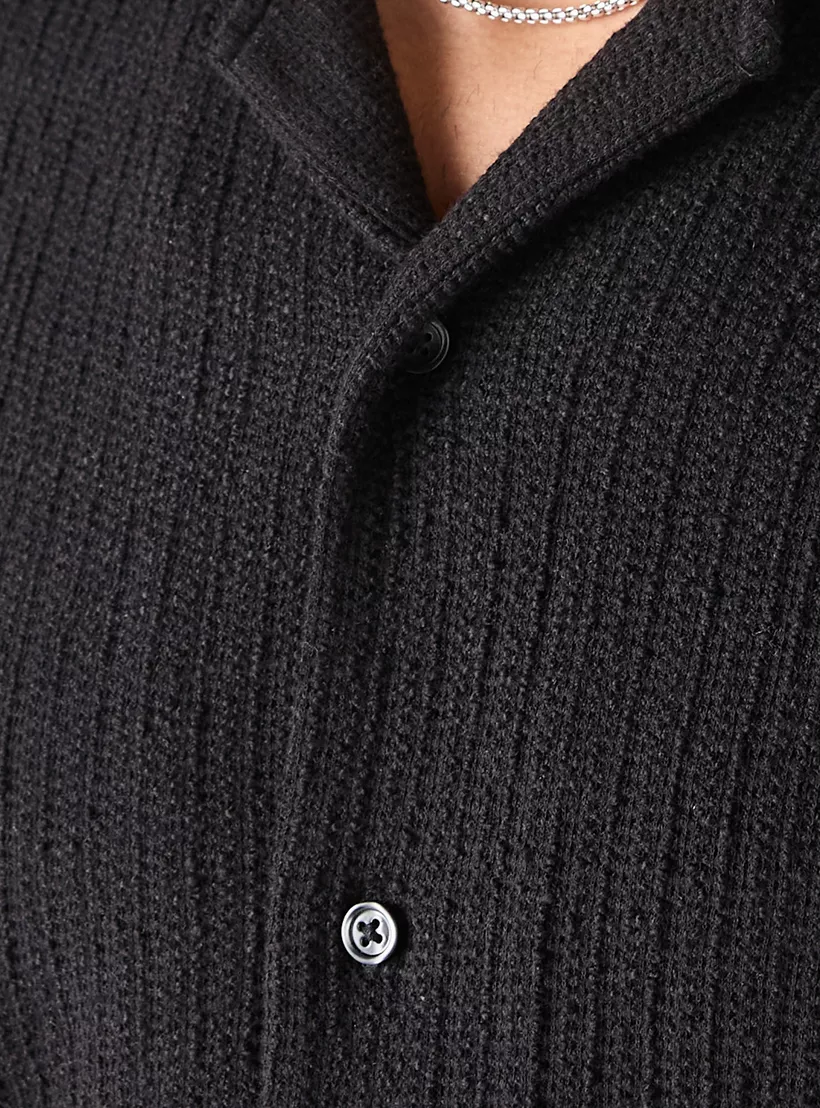 Iconic-Relaxed-Fit-Textured-Shirt-black-4