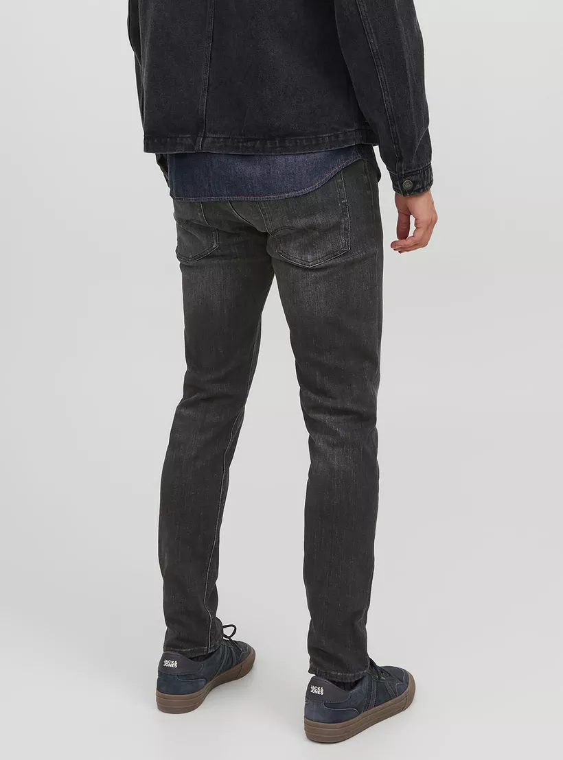 Jack-&-Jones-Tapered-black-3