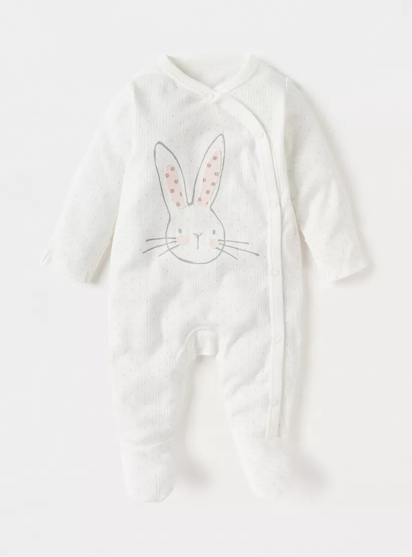 Rabit-print-on-sleepsuit-2