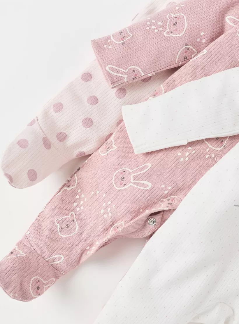 Rabit-print-on-sleepsuit-5