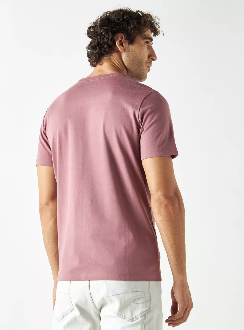 Solid-Crew-Neck-T-shirt-in-pink-2