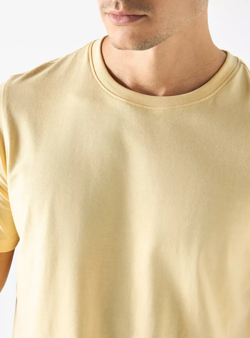 Solid-T-shirt-with-Crew-Neck-yellow-3