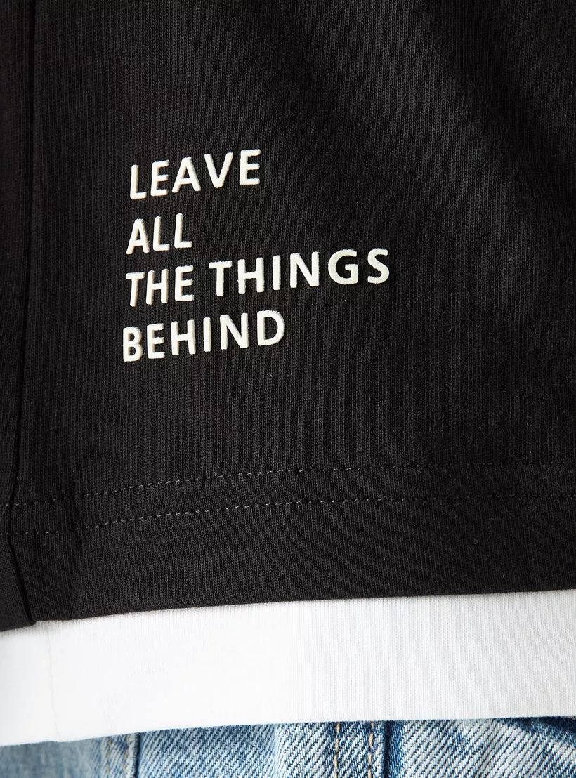 Solid-T-shirt-with-Round-Neck-black-4