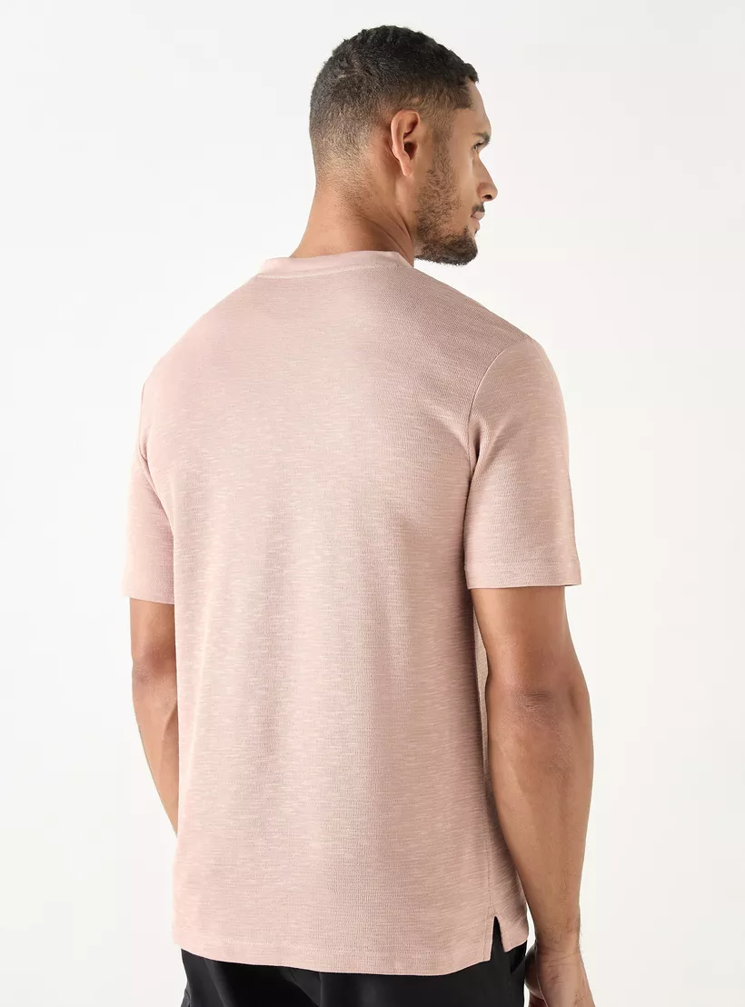 Textured-T-shirt-pink-2