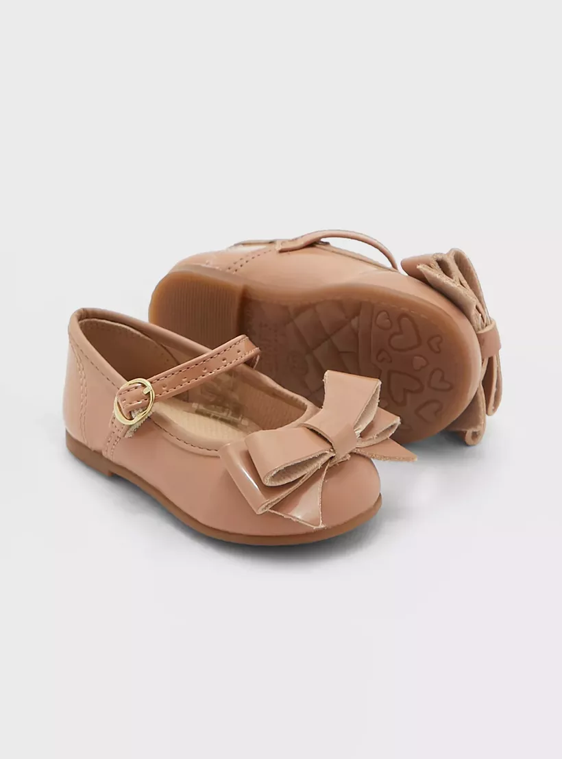 brown-shoe-with-bow-2