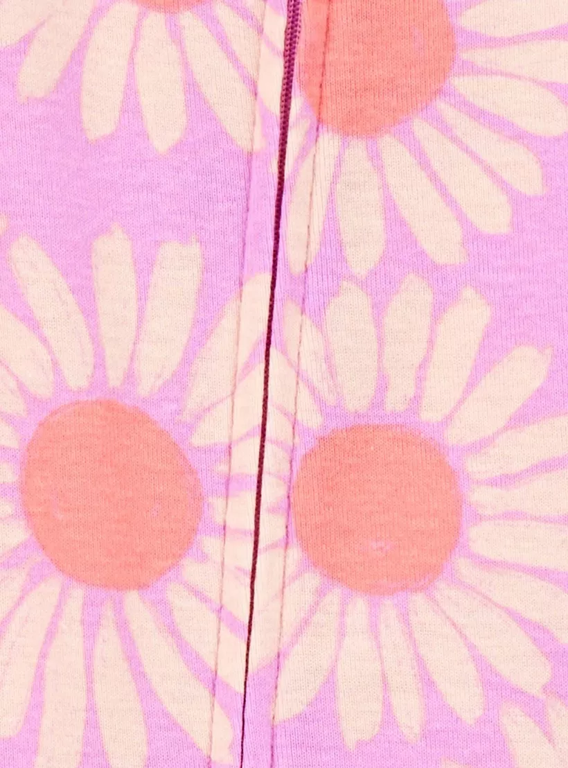 daisy-floral-pink-suit-girl-2