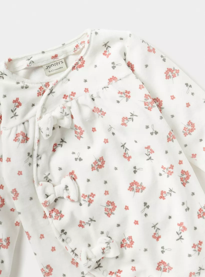 flower-print-on-suit-3