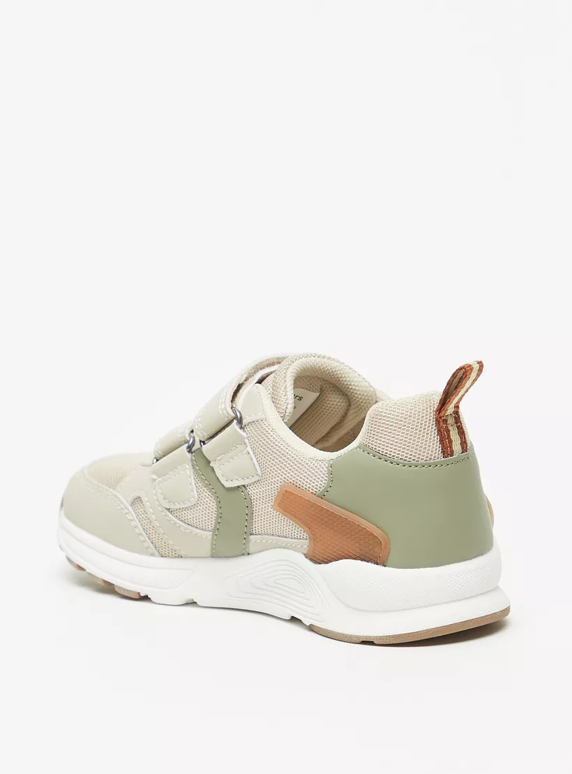 hook-and-shoe-sneaker-color-block-2