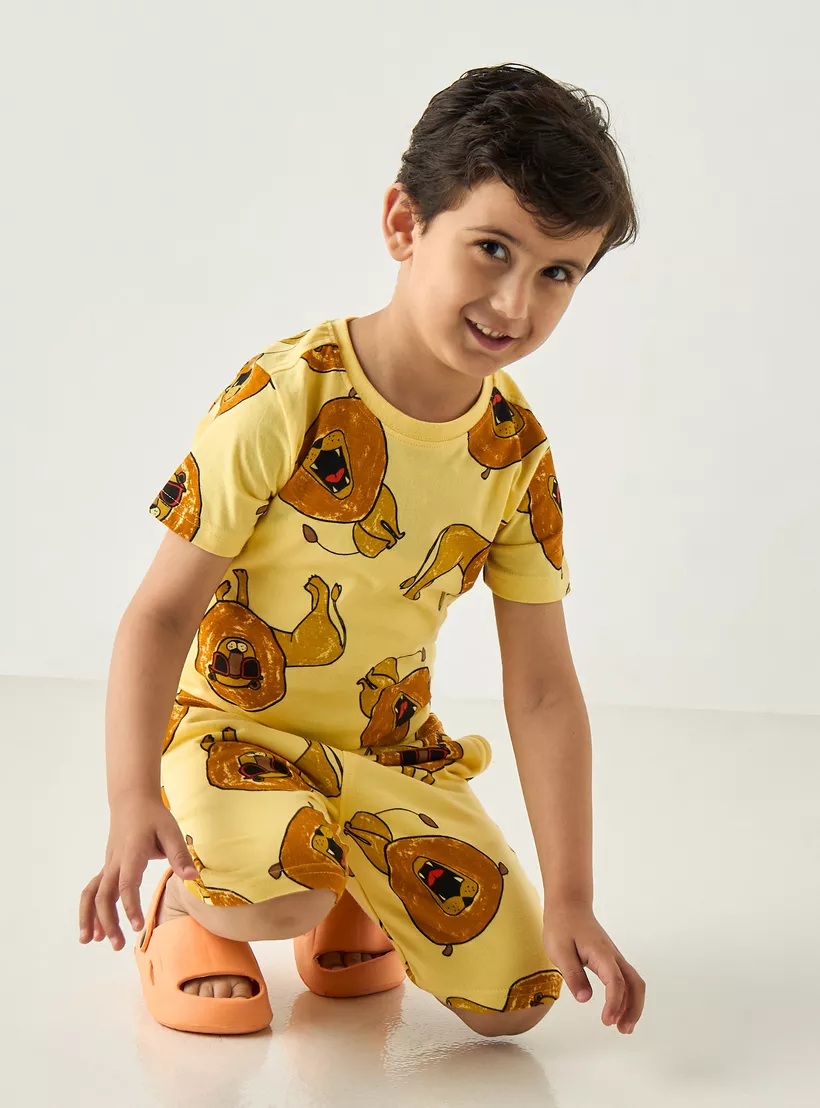 lion-print-on-short-pocket-1