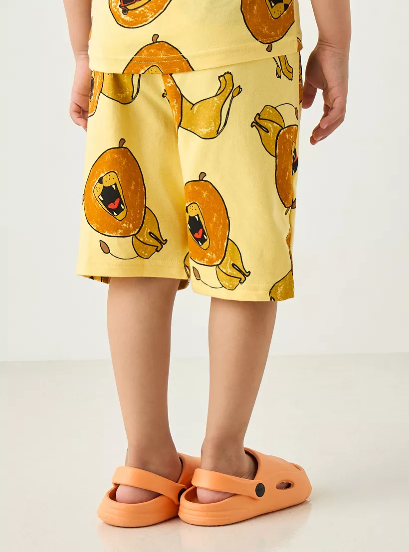 lion-print-on-short-pocket-2