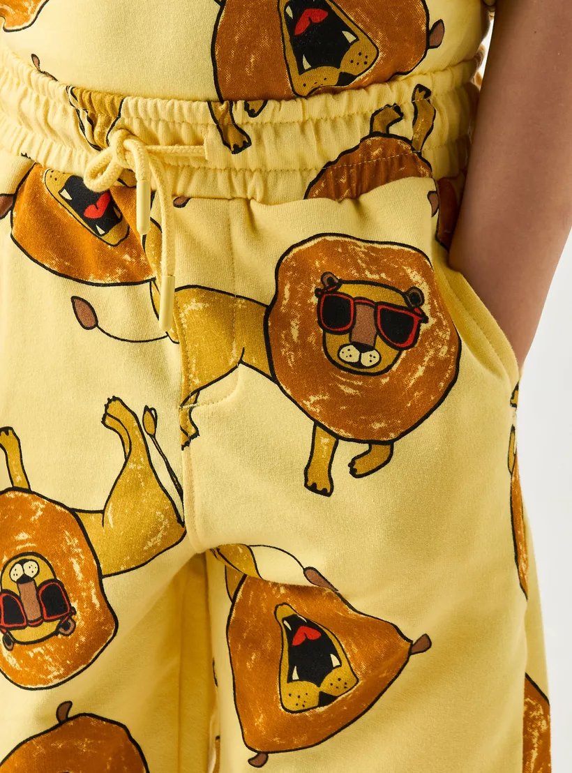 lion-print-on-short-pocket-3