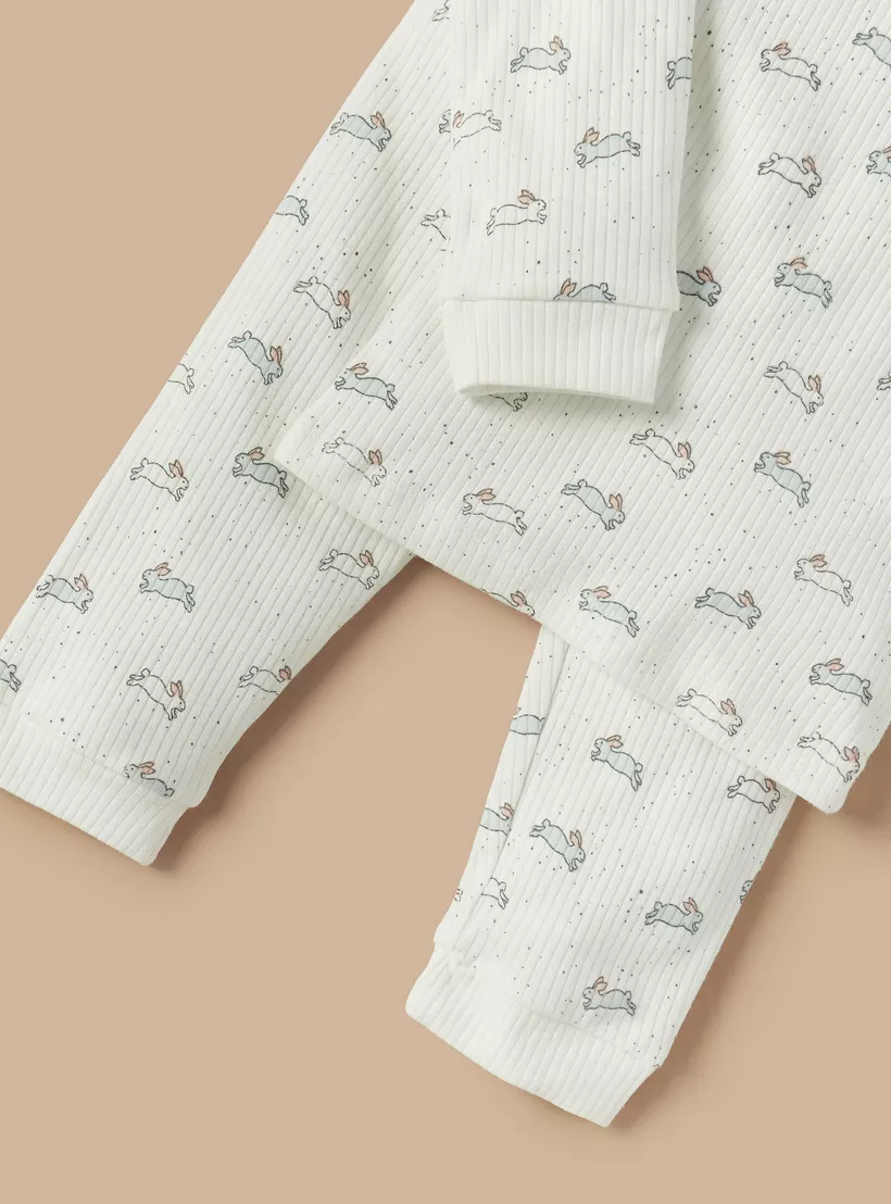 white-rabbit-print-pyjama-gril-set-5