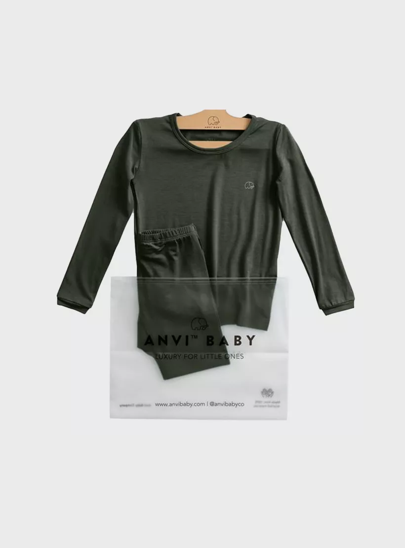 Anvi-Baby-Bamboo-Spandex-T-Shirt-and-Pajama-Set-black-2