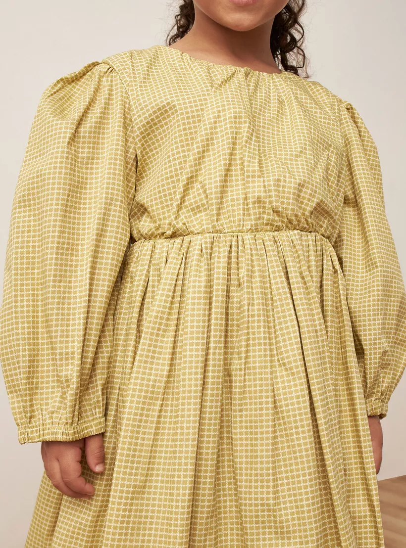 Juniors All-Over Checked Dress with Long Sleeves-3