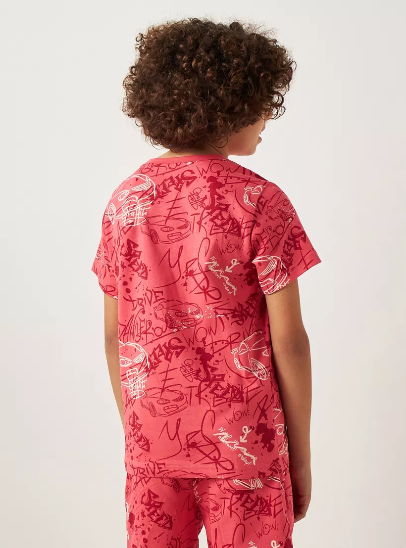 Juniors All-Over Graffiti Print T-shirt with Short Sleeves and Crew Neck-4