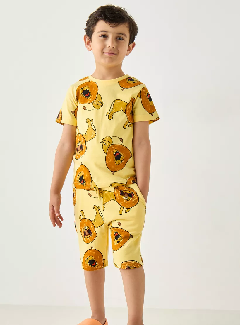 Juniors All-Over Lion Print T-shirt with Short Sleeves and Crew Neck-2