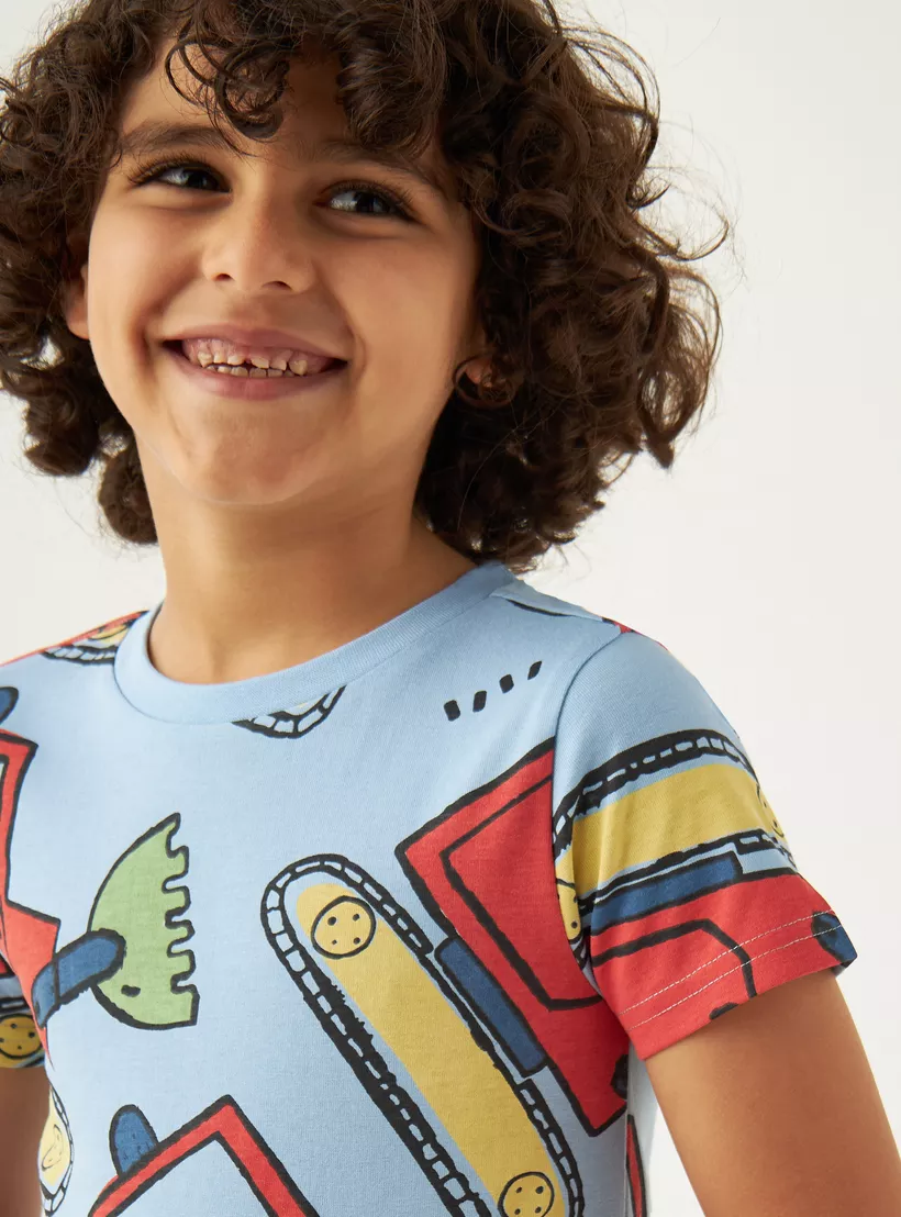 Juniors All-Over Vehicle Print T-shirt with Crew Neck-4