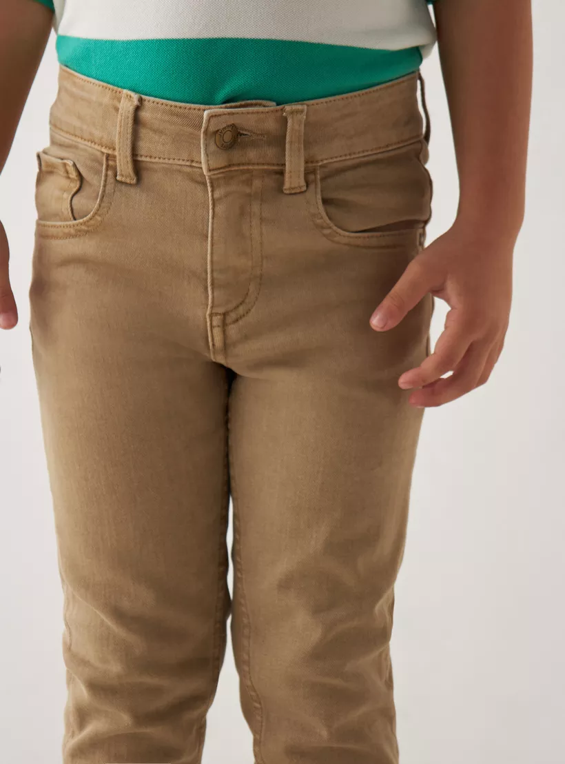 Juniors-Solid-Jeans-with-Button-Closure-and-Pockets-3