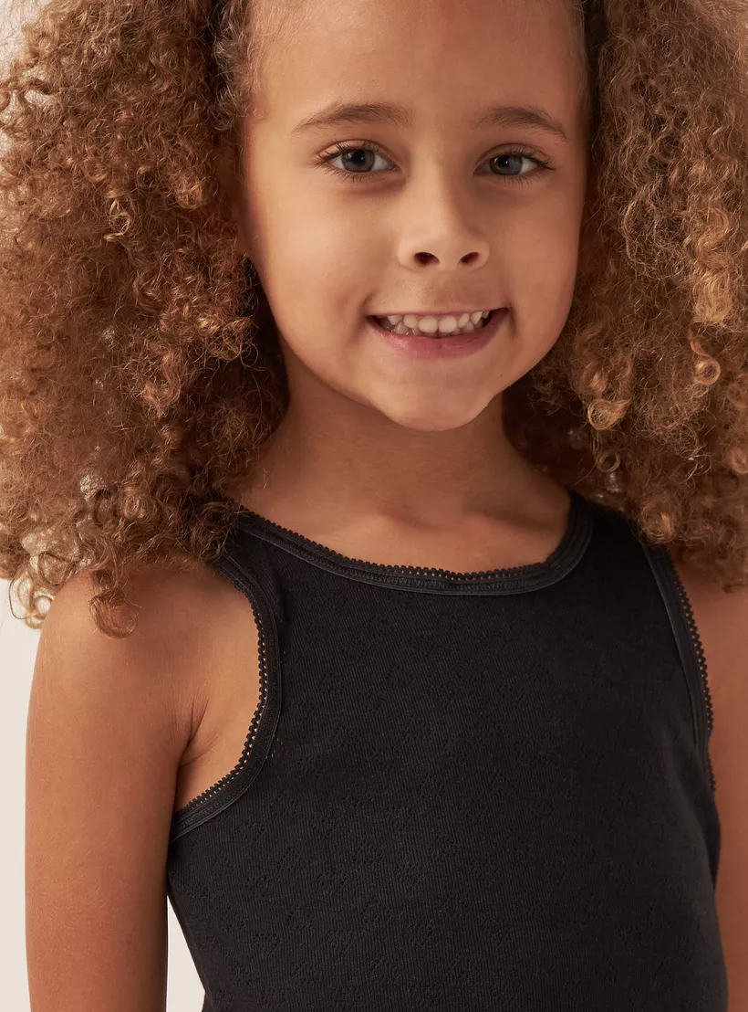 Juniors-Textured-Sleeveless-Thermal-Vest-black-3