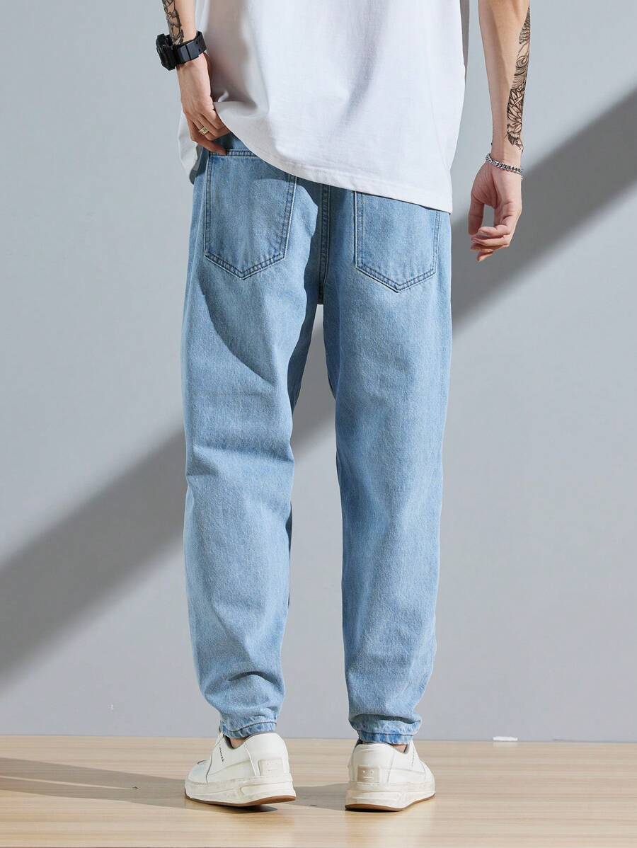 Manfinity Hypemode Men Slant Pocket Carrot Jeans, Plain Long Washed -2