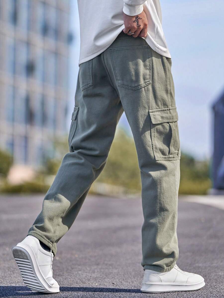 Manfinity RivetRise Men's Solid Color Casual Straight-Leg Pocket Jeans-2