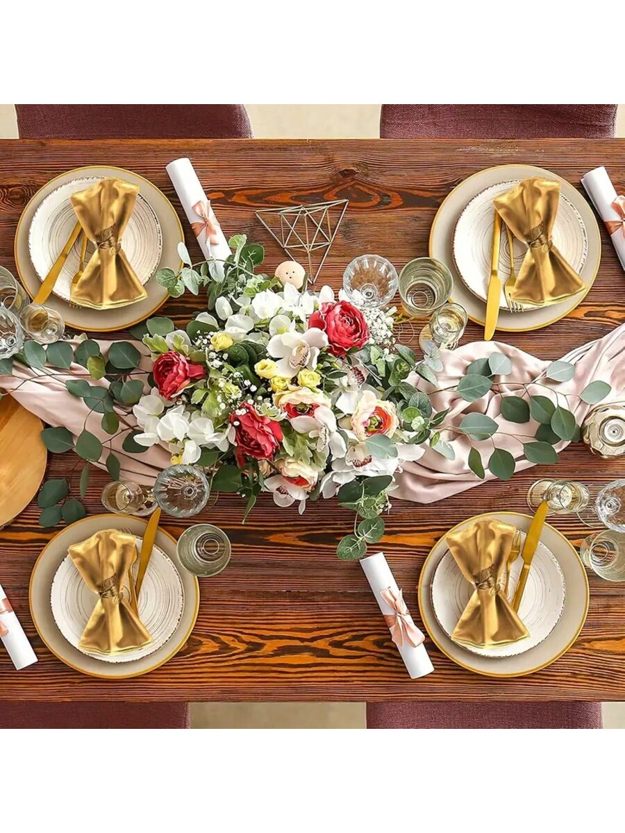 12-Piece Set 6 Gold Napkin Rings & 6 Square Satin-6