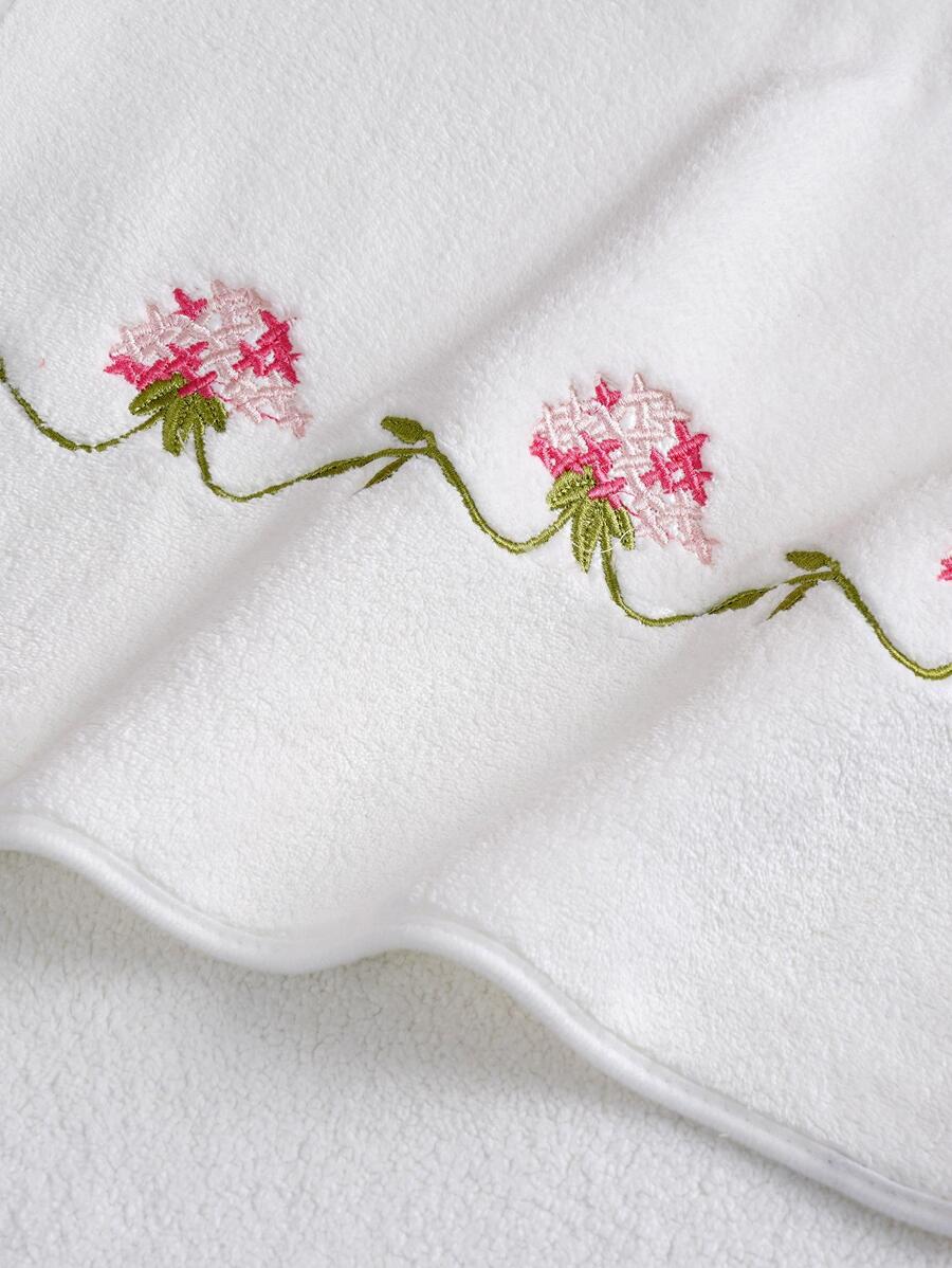 1pc Embroidered Microfiber Bath Towel Beach Towel Hand Towel-6