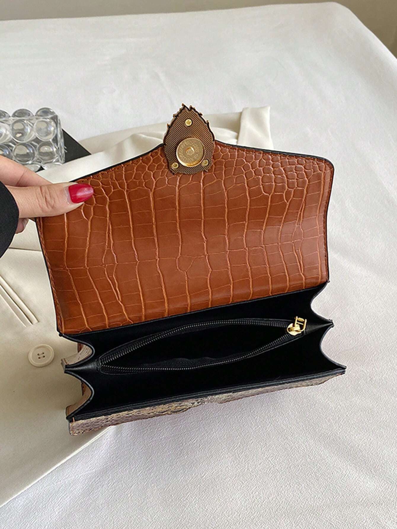 Crocodile Grain Leather Woman Handbag-3