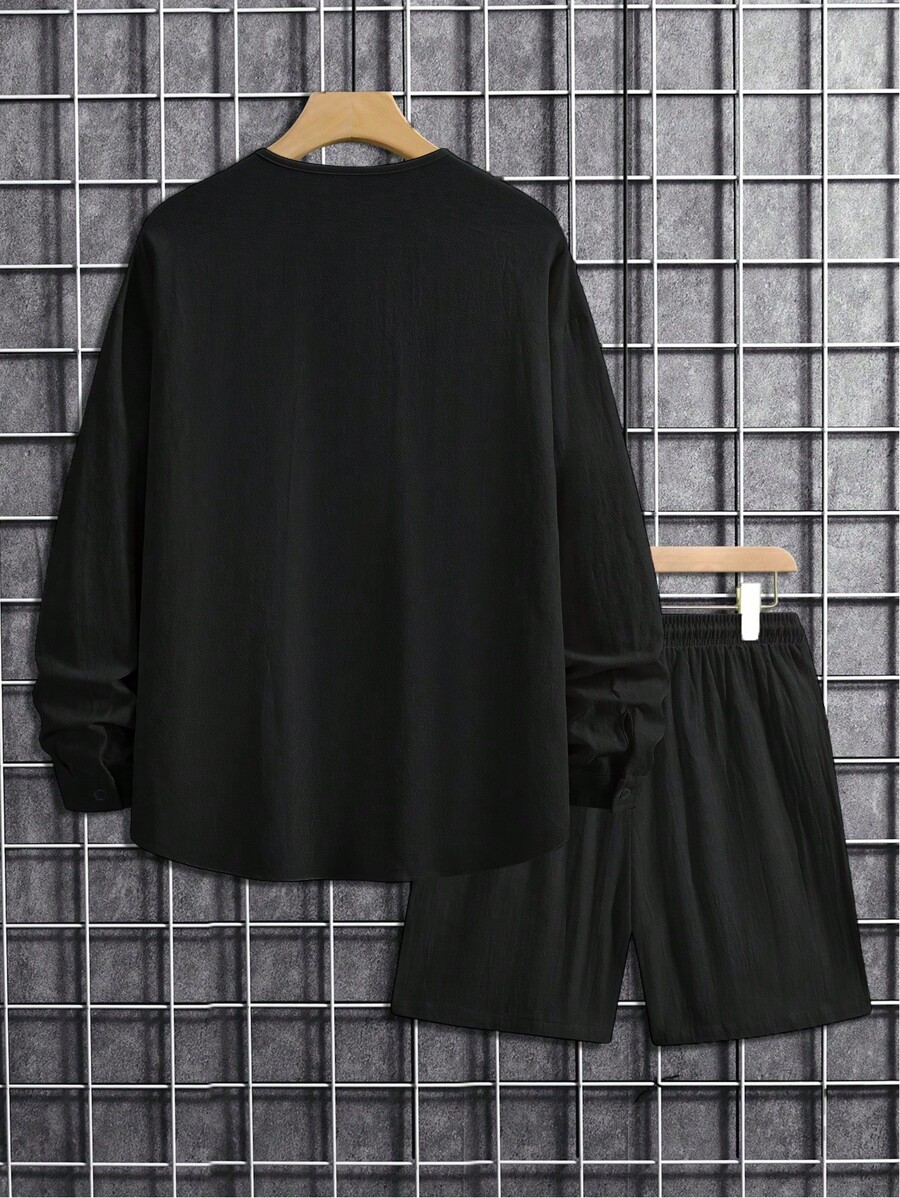 Manfinity RSRT Men Solid Color Round Neck Long Sleeve Shirt And Pocket Design Shorts Casual Suit-3