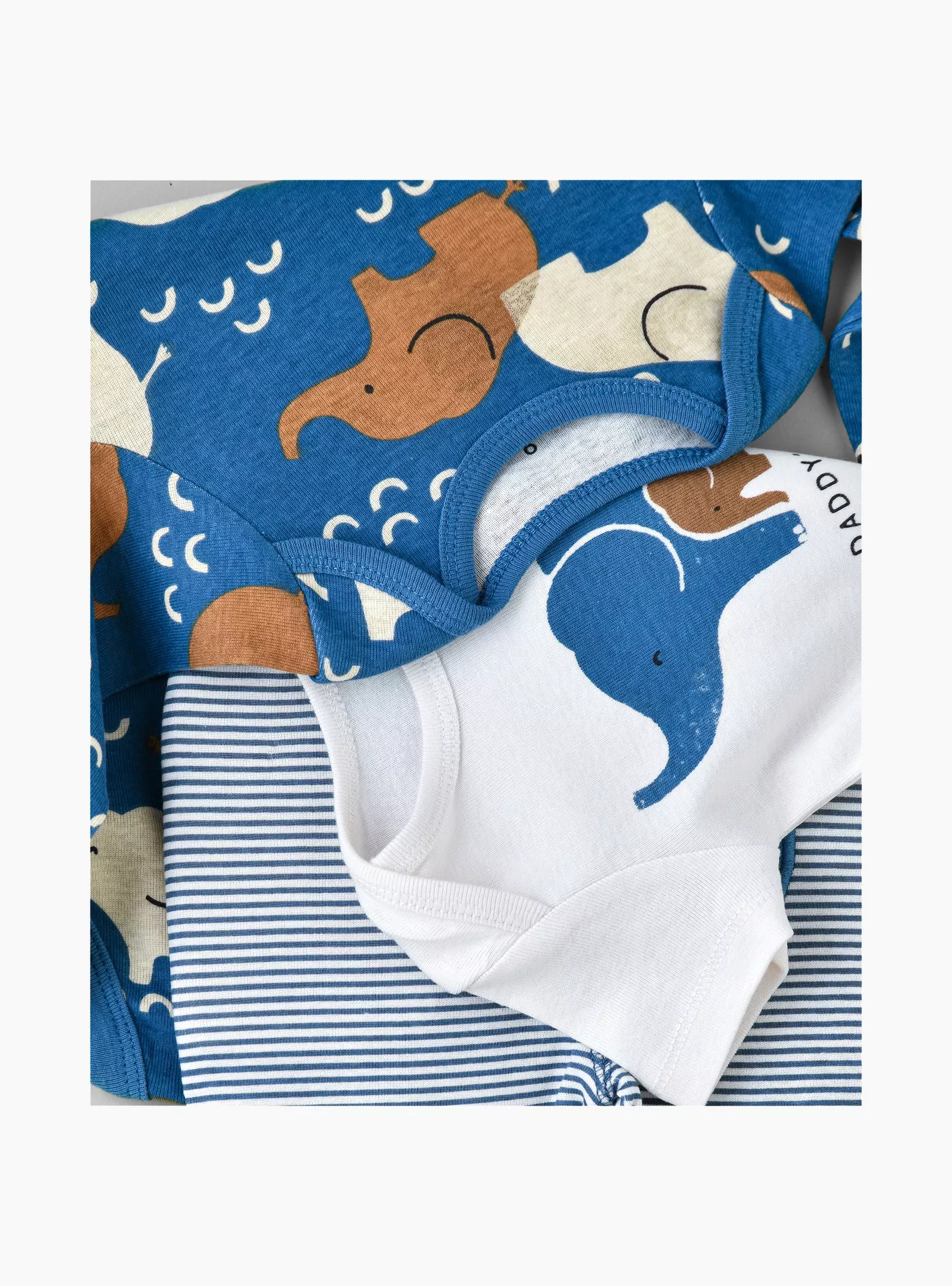 Babyqlo 2-Piece Elephant Love Printed Bodysuits with Joggers-4