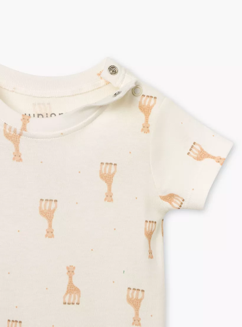 Juniors Giraffe Print Romper with Short Sleeves and Button Closure-3