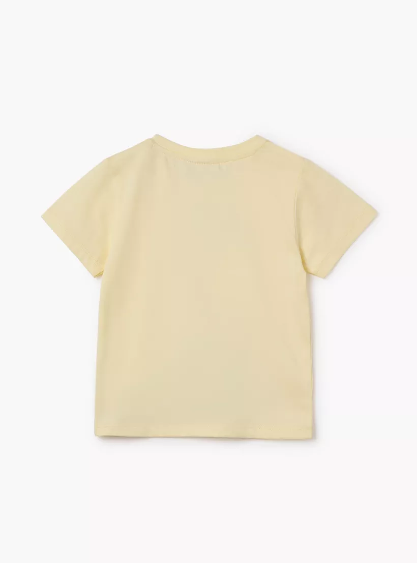 Juniors Graphic Print T-shirt with Button Closure-2