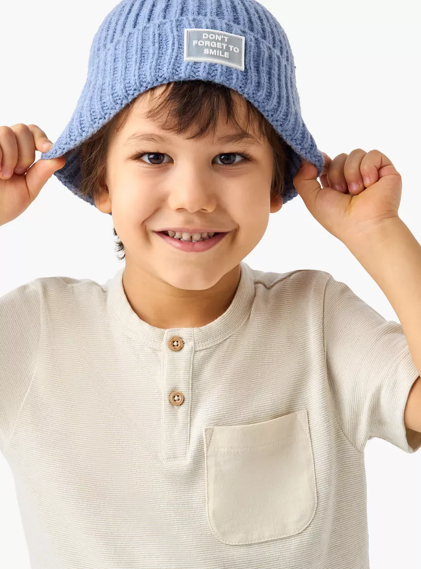 Juniors Solid Henley Neck T-shirt with Short Sleeves and Pocket crem-4