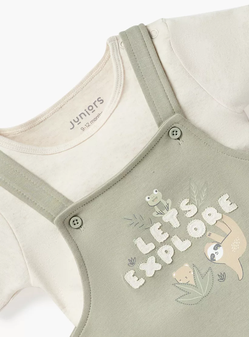 Juniors Solid T-shirt and Printed Dungaree Set-4