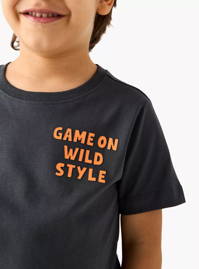 Juniors Typographic Print T-shirt with Short Sleeves-4