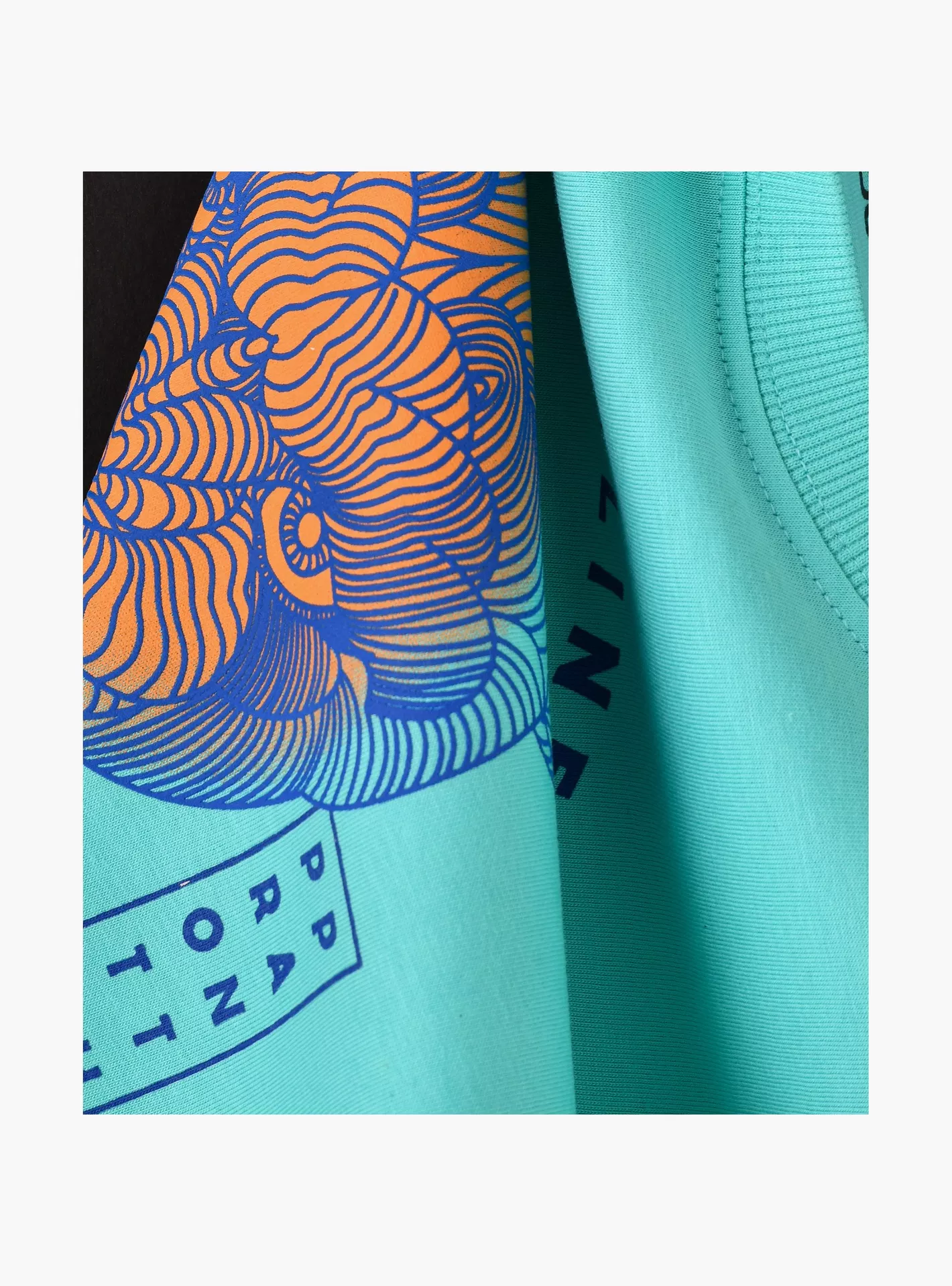 Printed Short Sleeves T-Shirt-3