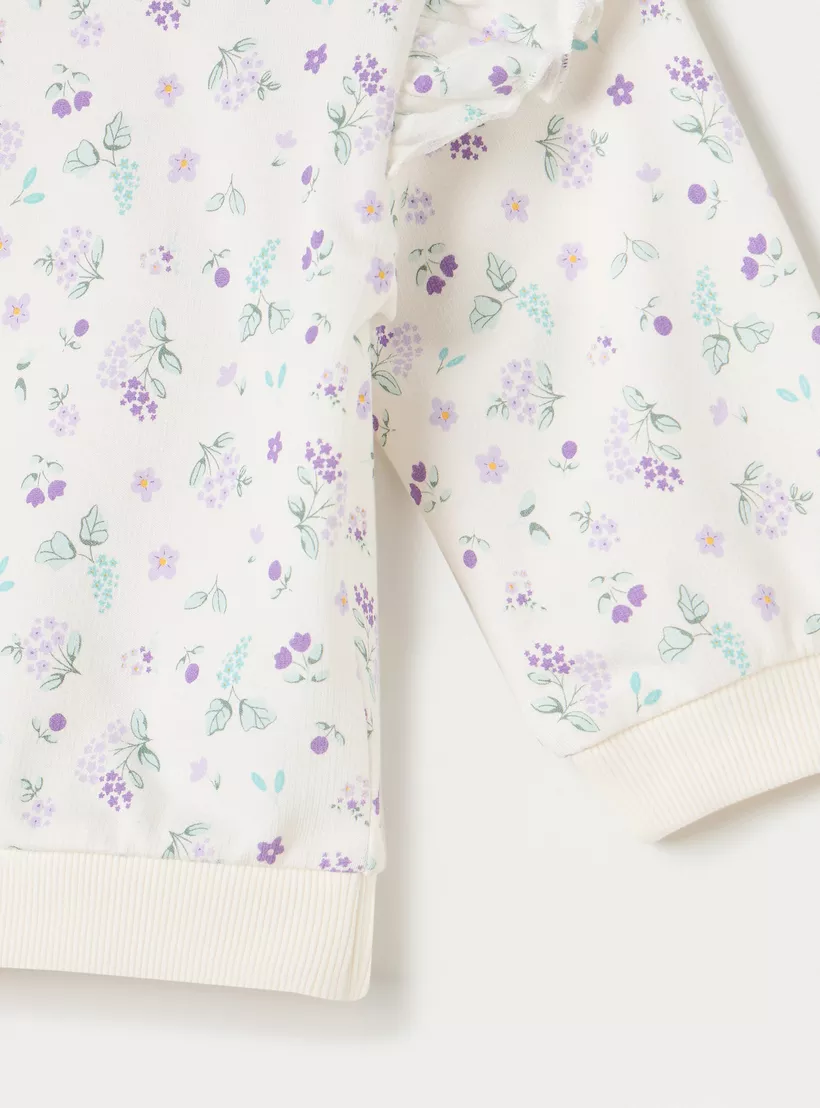 Juniors All-Over Floral Print Sweatshirt with Ruffle Detail and Crew Neck-4