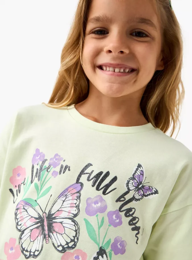 Juniors Butterfly Print T-shirt with Drop Shoulder Sleeves-4