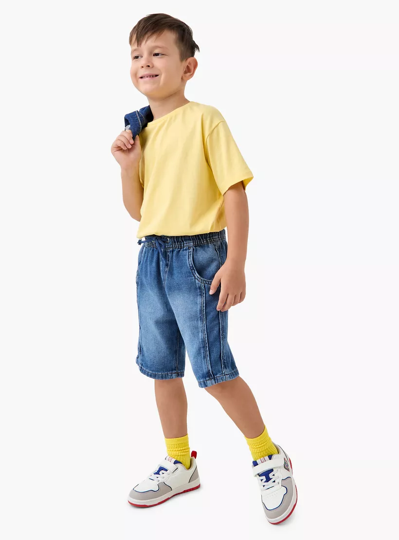 Juniors Denim Shorts with Drawstring Closure and Pockets-2