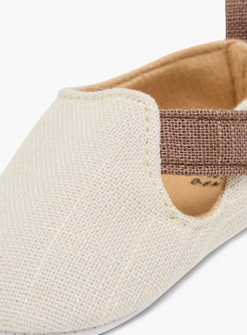 Juniors Textured Booties with Hook and Loop Closure -3