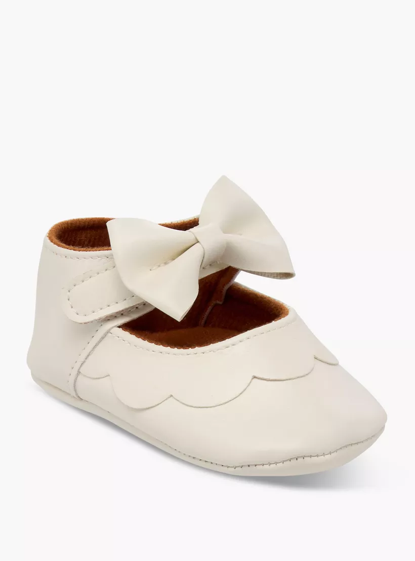 Juniors Bow Accent Booties with Hook and Loop Closure-2