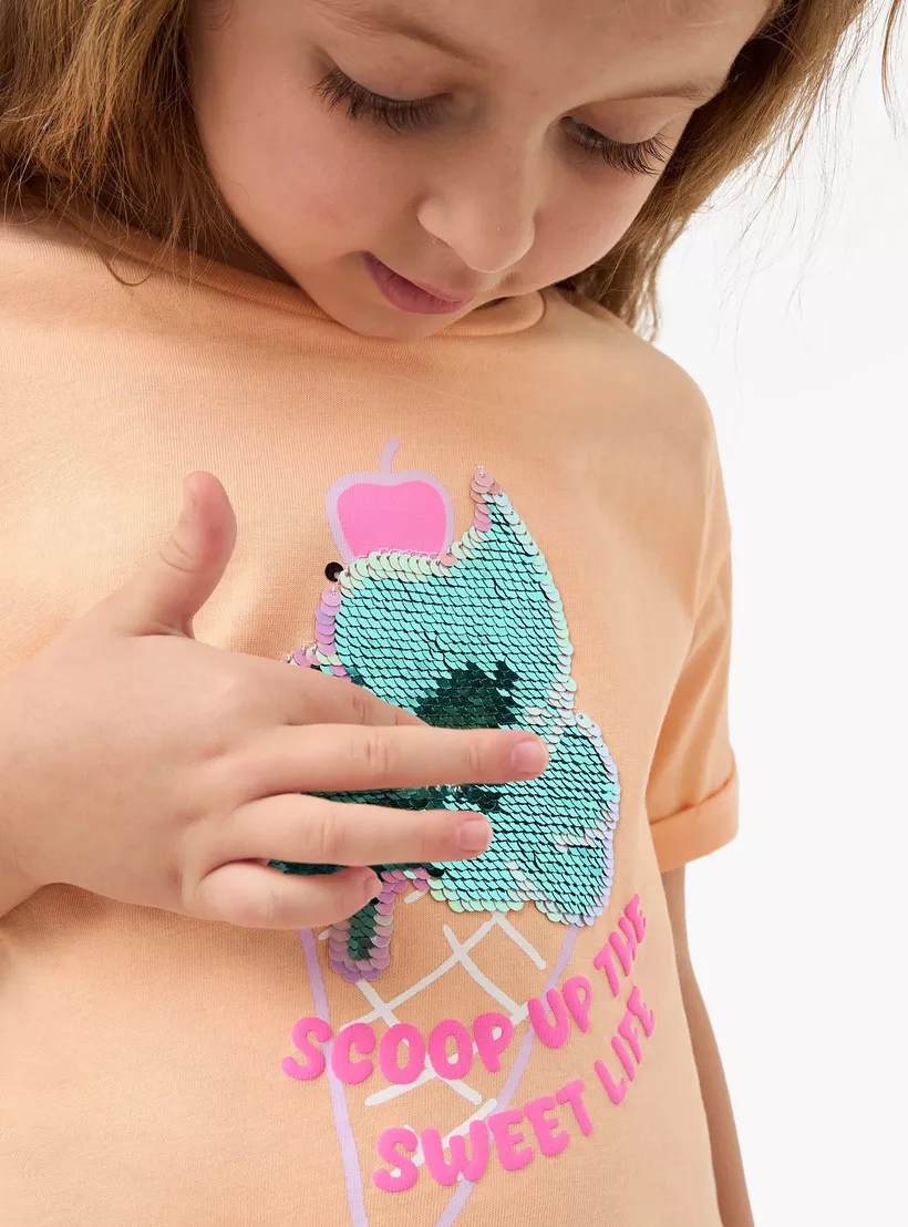 Juniors Embellished T-shirt with Short Sleeves-4