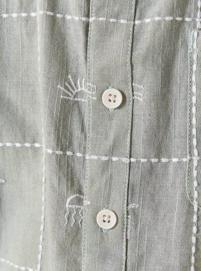 Juniors Embroidered Short Sleeve Shirt with Chest Pocket-4